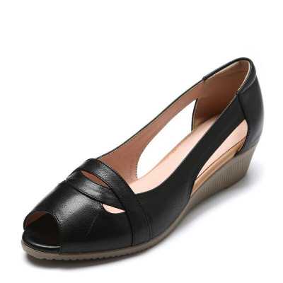 Fish Mouth Sandals Women's Middle Heel Comfortable Soft Bottom Middle aged Ladies Leather Shoes Summer New Leather Mom Sandals